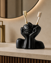 Amélie Sculptural Vase