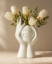 Amélie Sculptural Vase