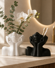 Amélie Sculptural Vase