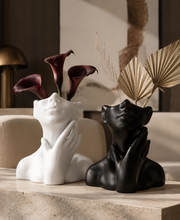 Amélie Sculptural Vase